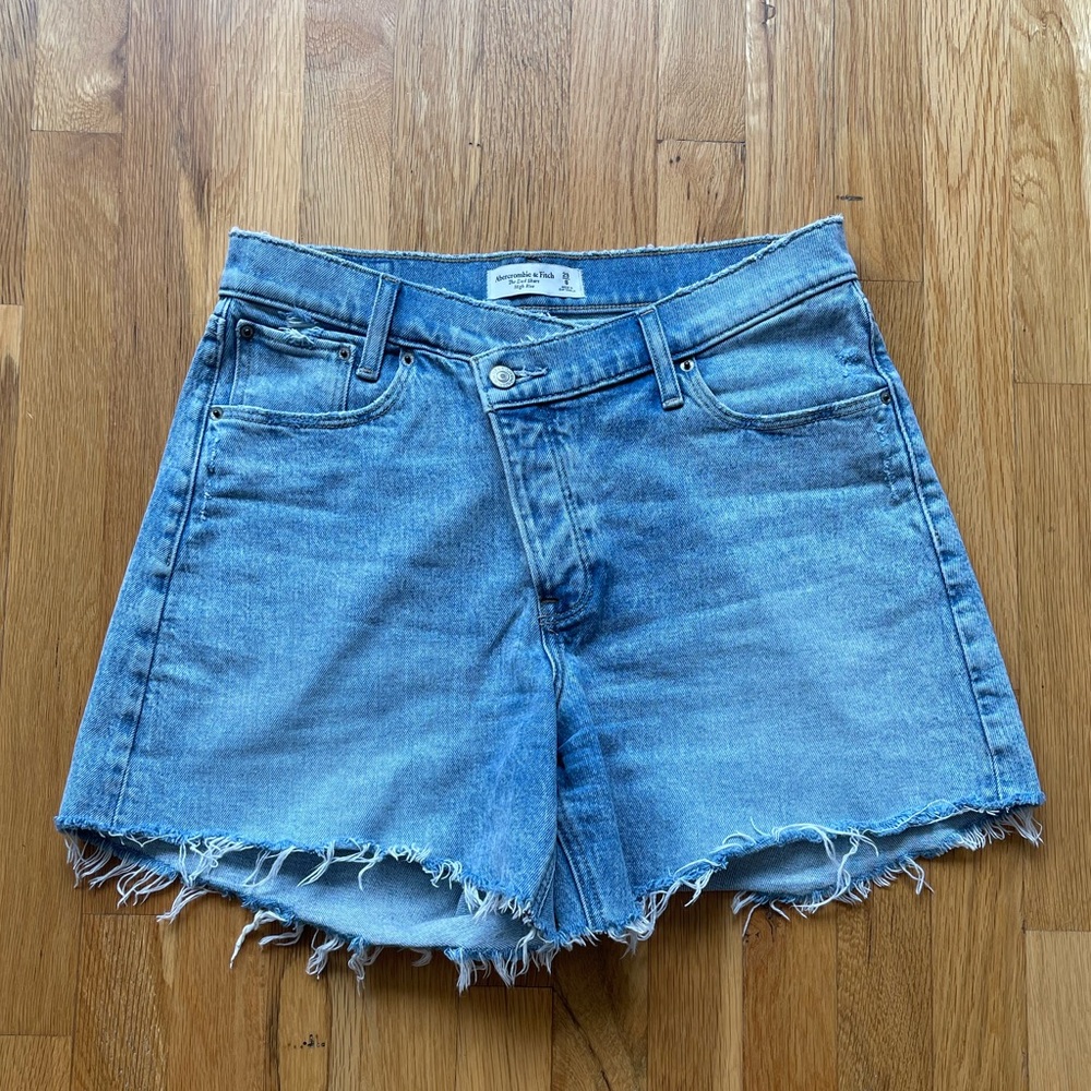 Women’s Abercrombie High Rise Dad Shorts